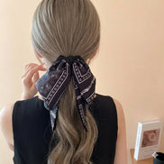 Boho Bend Bow Hair Clip