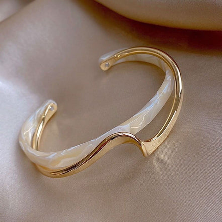 Minimalist Acetate Wave Bangle