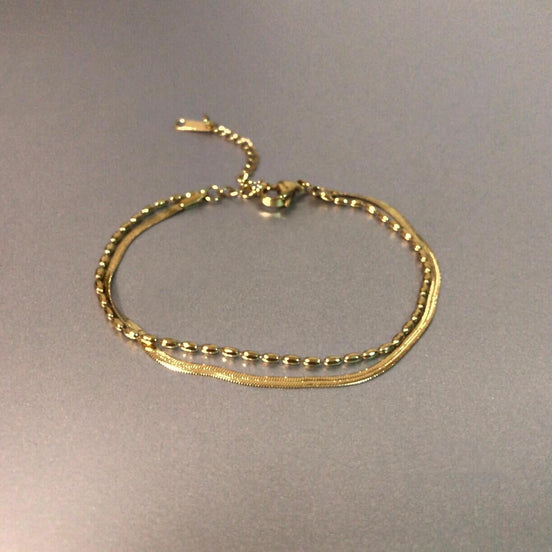 Silhouette Layer Gleam Bracelet