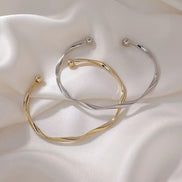 Minimalist Wave Shape Bangle