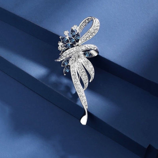 Noble Crystal Ribbon Brooch