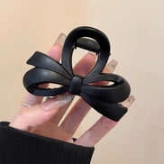 Maillard Style Matte Bow Hair Claw Clip