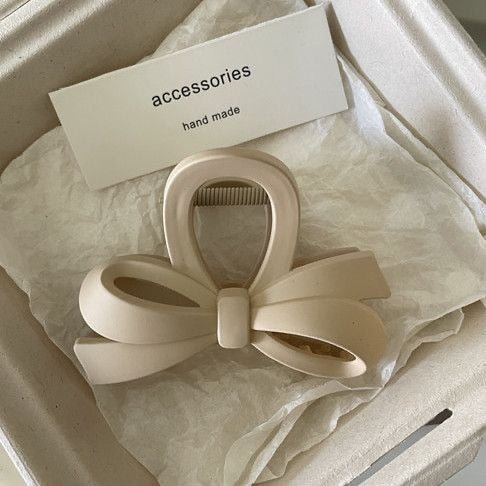 Maillard Style Matte Bow Hair Claw Clip
