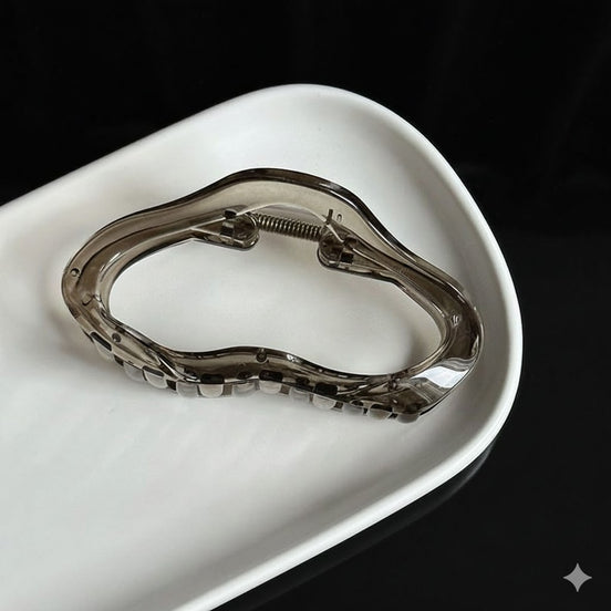 Irregular-shape Hollow Hair Claw Clip
