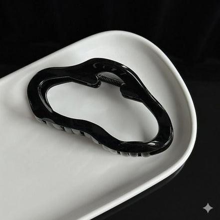 Irregular-shape Hollow Hair Claw Clip