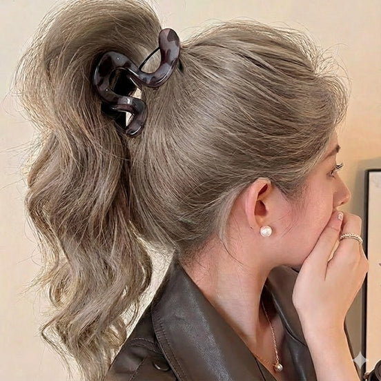 Small Size Wave-shape Hair Claw Clip