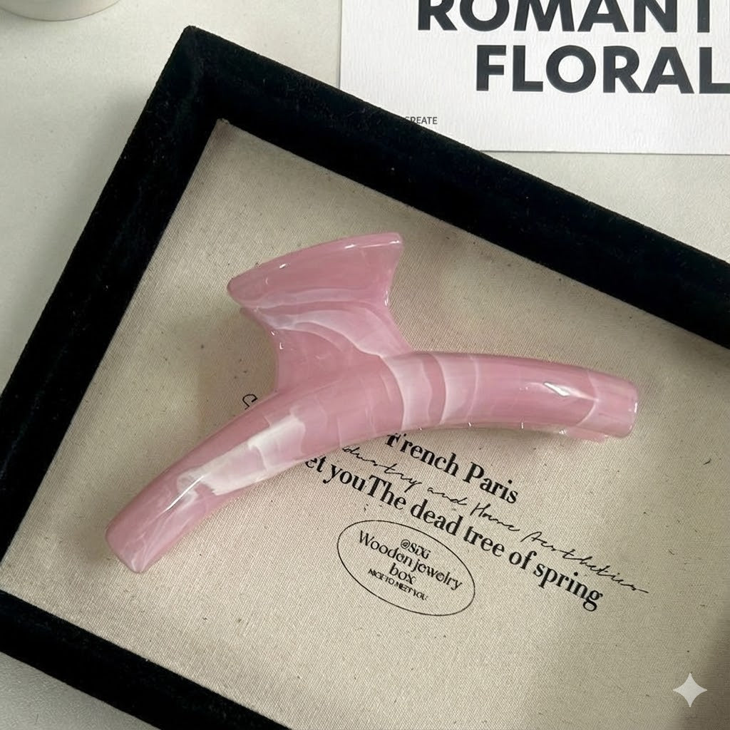 Marble Chic Curved Hair Claw Clip