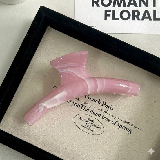 Marble Chic Curved Hair Claw Clip
