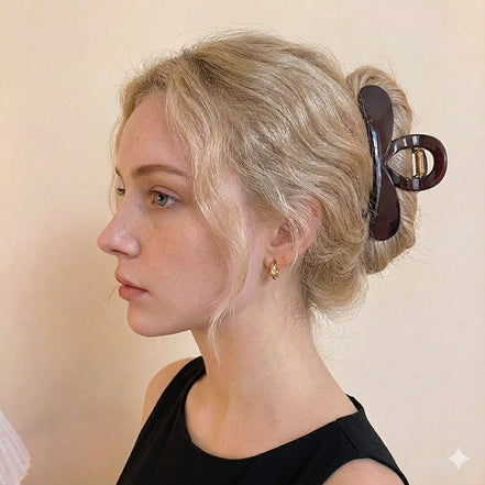 Minimalist Heart-Shape Hair Claw Clip