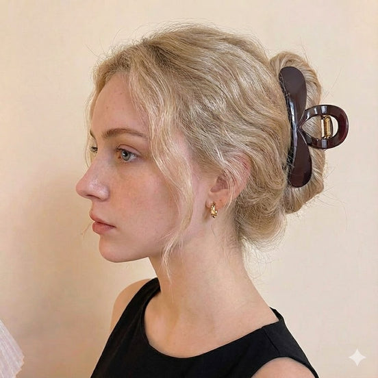 Minimalist Heart-Shape Hair Claw Clip