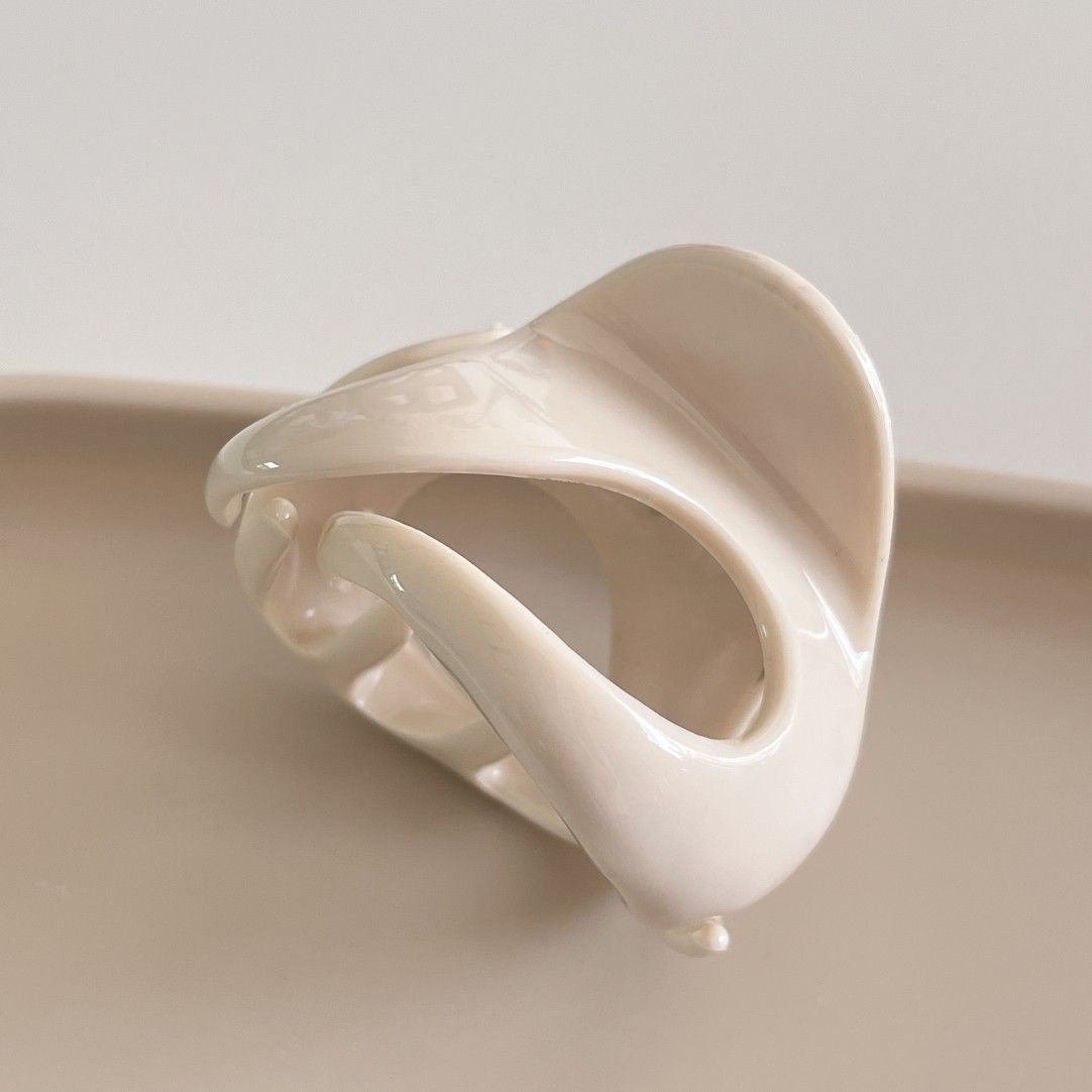 Shell-shape Small Hair Claw Clip