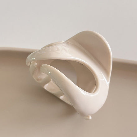 Shell-shape Small Hair Claw Clip