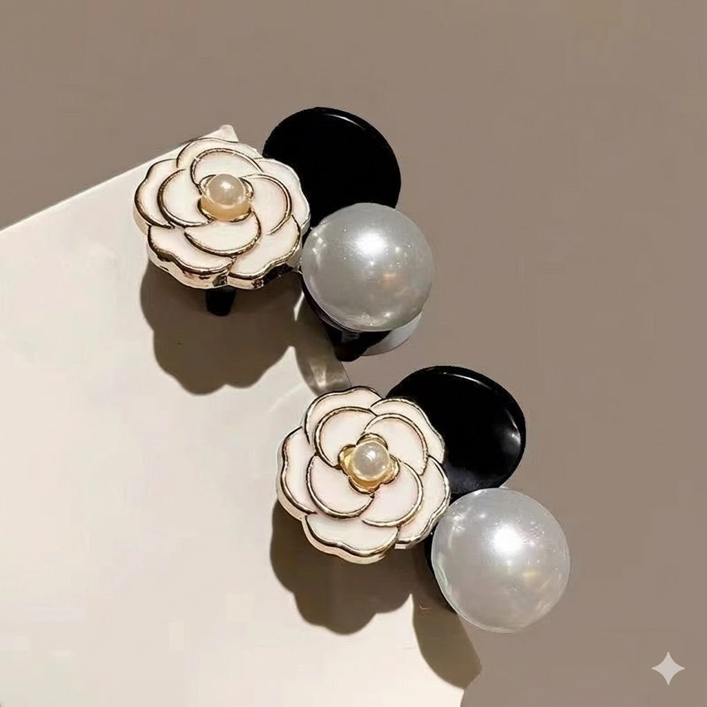 Camellia Mini Hair Claw Clip