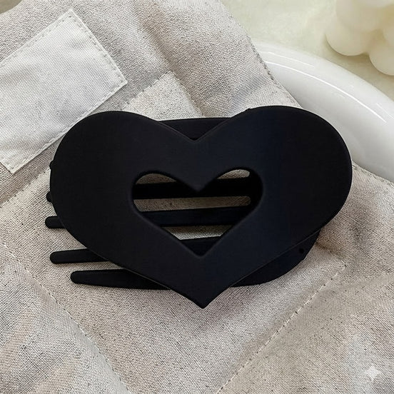Maillard Style Matte Heart-shape Flat Hair Claw Clip