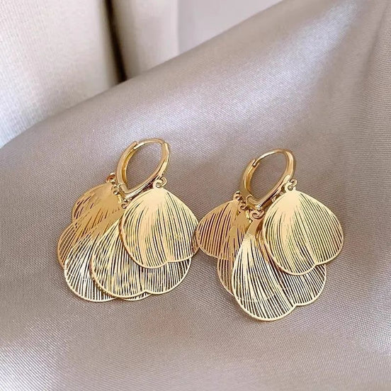 Hollow Ginkgo Leaves Earrings