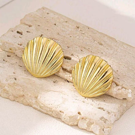 Golden Shell Earrings