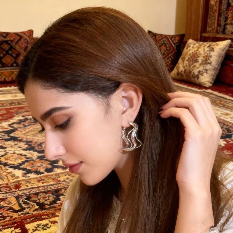 Sliver Frosted Wave Earrings