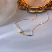 Minimalist Pearl Pendant Necklace